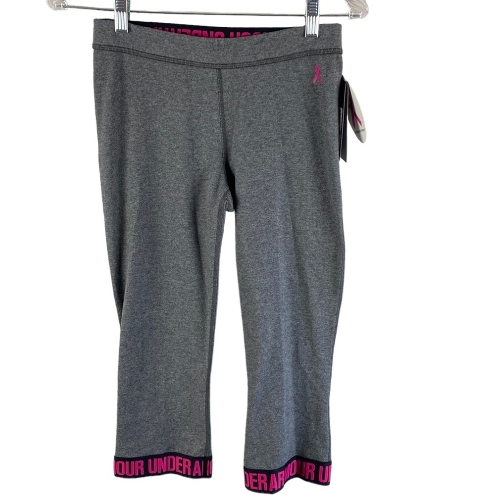 NWT New with Tags UNDER ARMOUR FAVORITE WORDMARK CAPRI WOMEN'S Size Small